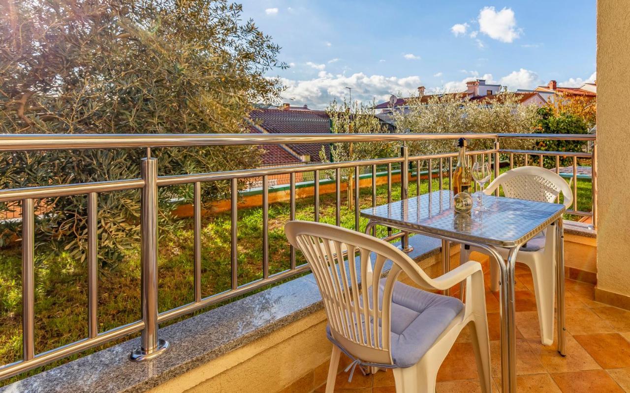 Istriensonne - Apartments Veruda Mit Grillterrasse Пула Екстериор снимка